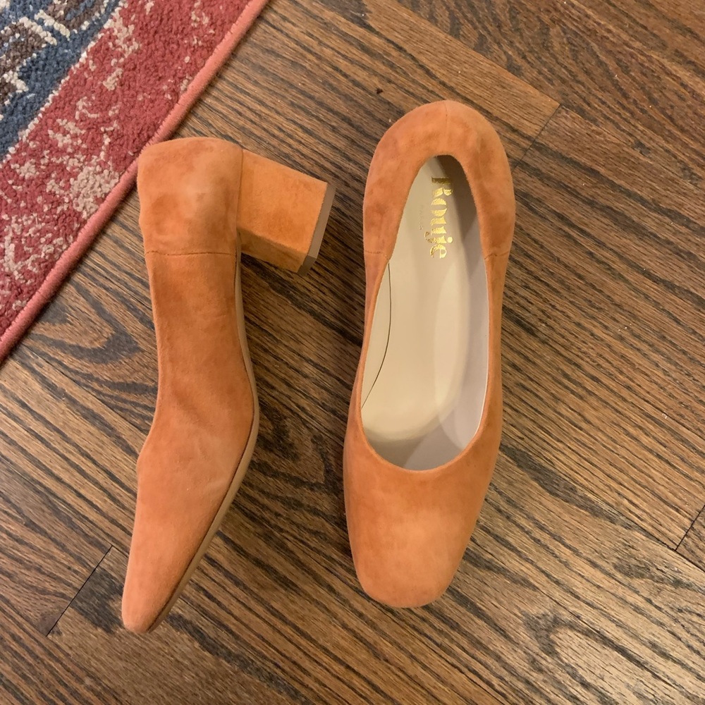 COPY - Rouje Suede Heels Fits Small NWT - Picture 3 of 6